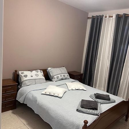 Ptolemaidos Cosy Family Apartment Larnaca Exteriör bild